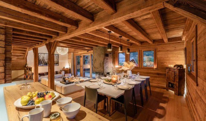 Location Chalet Luxe Serre Chevalier proche des pistes avec piscine intérieure  sauna et services de conciergerie