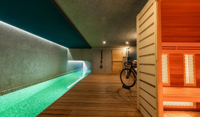 Location Chalet Luxe Serre Chevalier proche des pistes avec piscine intérieure  sauna et services de conciergerie