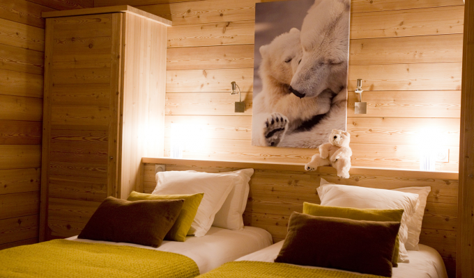 Location Chalet Luxe Serre Chevalier proche des pistes avec spa et service de conciergerie