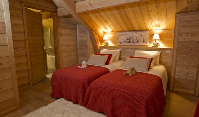 Location Chalet Luxe Serre Chevalier proche des pistes avec spa et service de conciergerie