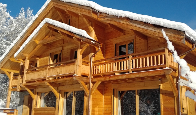 Location Chalet Luxe Serre Chevalier proche des pistes avec spa et service de conciergerie