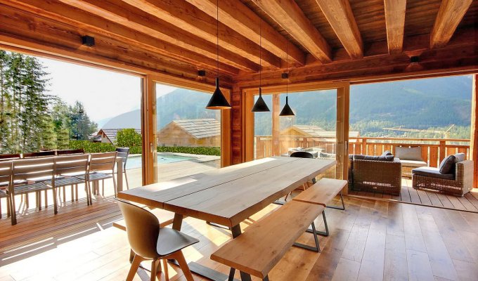 Location Chalet de Luxe proche pistes Alpes du Sud avec piscine chauffée spa et sauna