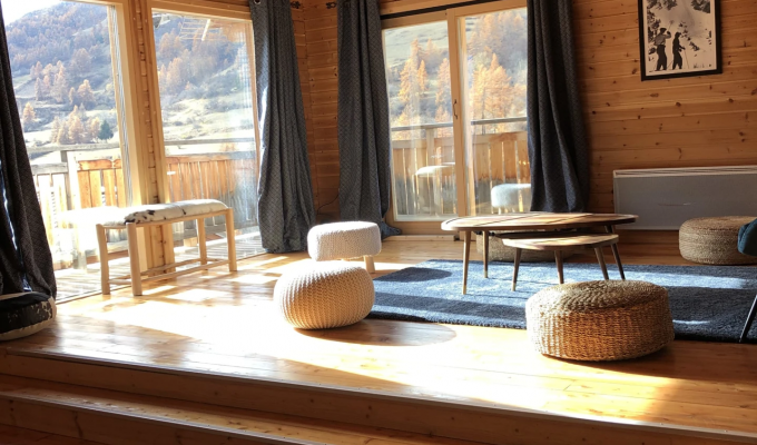 Location Chalet Luxe Vars proche pistes spa sauna Alpes du Sud