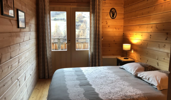 Location Chalet Luxe Vars proche pistes spa sauna Alpes du Sud