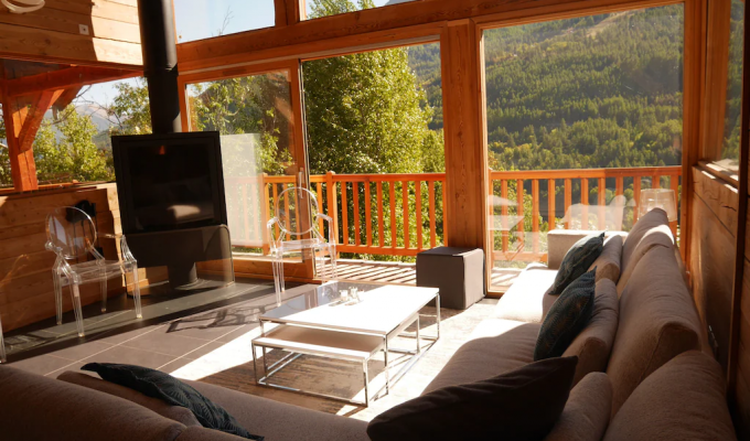 Location Chalet Luxe Serre Chevalier proche des pistes sauna et services de conciergerie