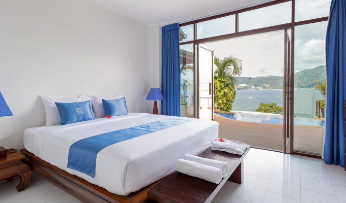 Location villa Phuket à Patong avec piscine privée, personnel et vue mer imprenable