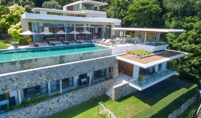 Location villa Phuket au Cape Panwa avec piscine privée, personnel et vue mer imprenable