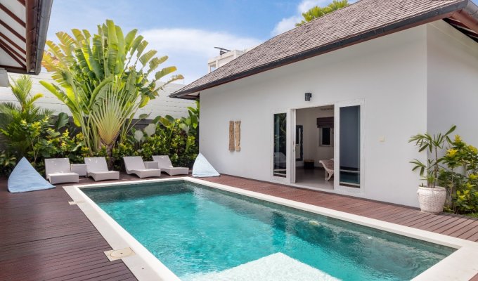 Location villa Bali avec personnel et piscine privée à 10 min de la plage à Seminyak