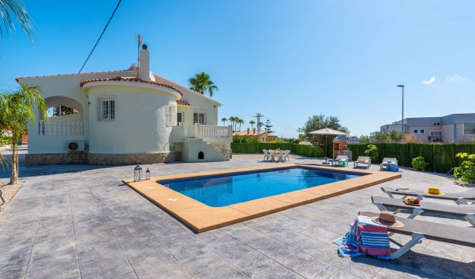 Location villa Calpe Costa Blanca avec piscine privée 3 chambres proche des plages