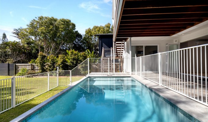 Location villa Byron Bay New Brighton 6 chambres sur la plage avec piscine privée et barbecue