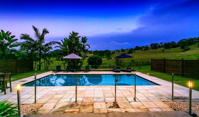 Location villa Byron Bay Myocum 5 chambres avec piscine privée et barbecue, vue sur les collines 