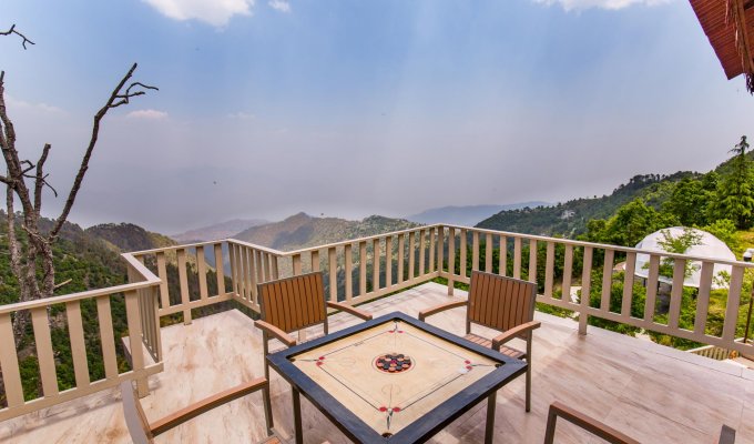 Location maison de vacances Himalayas à Kanatal avec vue, ménage et petit-déjeuner 