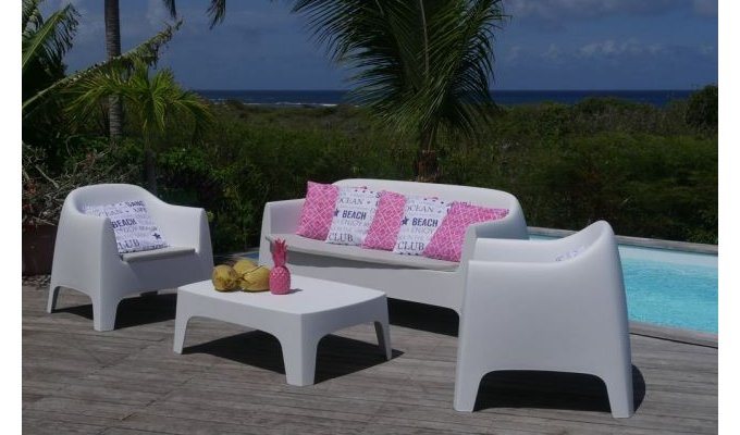 Location maison de vacances St-François en Guadeloupe avec piscine et vue sur la mer 