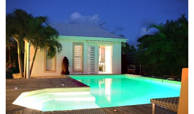 Location maison de vacances atypique en Guadeloupe à St-François avec piscine 