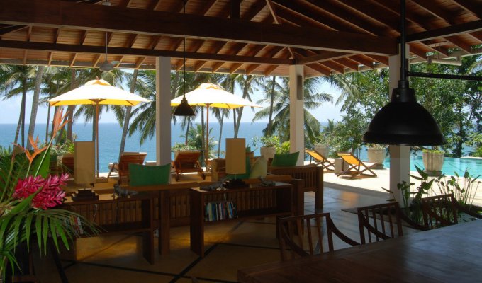 Location Villa Sri Lanka bord de mer à Dikwella avec piscine privée et personnel