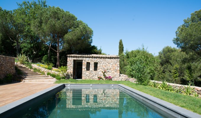 Languedoc Roussillon location villa Sete proche de la mer avec piscine privée 