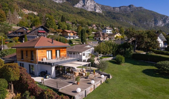 Location Villa Lac d'Annecy à Veyrier du Lac ponton privé