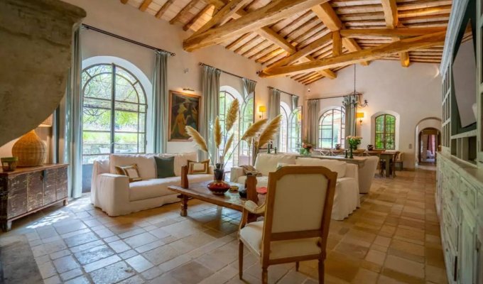 Location villa luxe Saint Tropez Ramatuelle 1 km plage l'Escalet piscine privée 