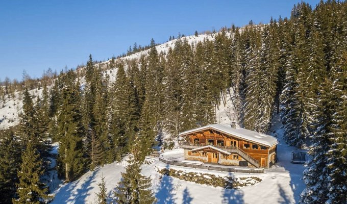 Location Chalet La Clusaz avec sauna et bain nordique 5 km des pistes de ski