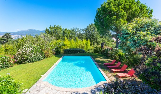 Côte d'Azur Location villa Grasse avec piscine privée