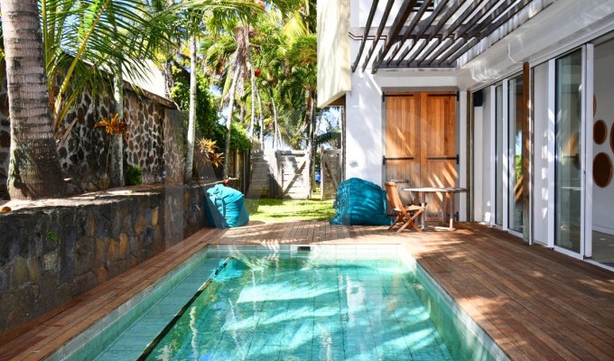 Location villa Ile Maurice pieds dans l'eau Trou d'Eau Douce Ile aux Cerfs personnel et cuisinier