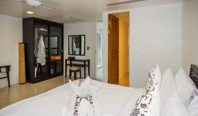 Location villa Phuket à Patong avec piscine privée, personnel et vue mer imprenable
