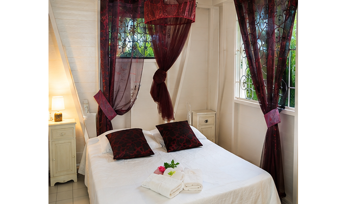 Location Maison Creole Guadeloupe Saint Francois Jacuzzi à 10 min à pied de la Marina, 6 pers