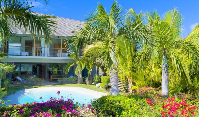 Location villa Ile Maurice pieds dans l'eau plage de Calodyne piscine privée Kayak