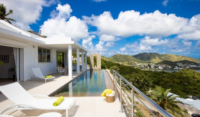 St Martin Location Villa Baie Orientale avec piscine privée & Jacuzzi