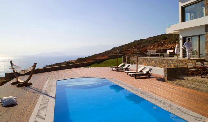 Location Villa de Luxe Crete, Villa avec piscine privée à proximité du bord de mer. Villa en Grece.
