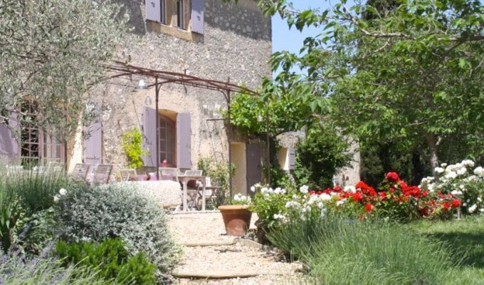 Location villa luxe Saint Remy de Provence avec piscine privee et personnel