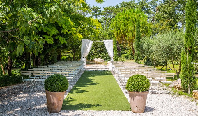 Avignon location villa luxe Provence avec piscine privee réceptions mariage