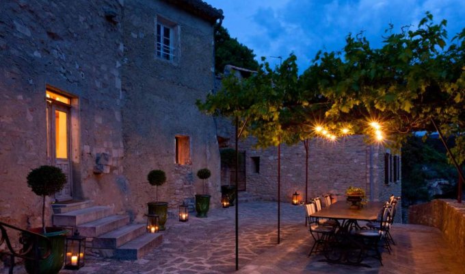 Avignon location villa luxe Provence avec piscine privee et personnel