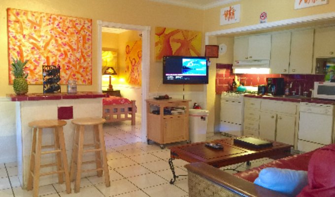 Location Studios & Apartments Condos de 1 & 2 chambres avec Cuisine Equipée en bord de plage Hollywood Beach Floride entre Miami et Fort Lauderdale