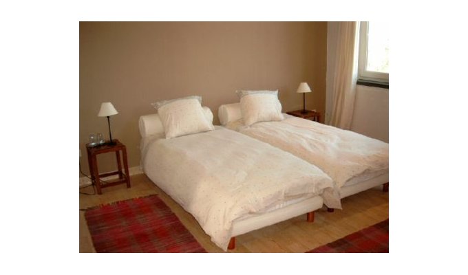 Chambre Sarah - 60 €/nuit  1 pers - 70 €/nuit 2 pers - Pdj compris