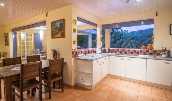 Location Villa Martinique Le Diamant  avec piscine privée 