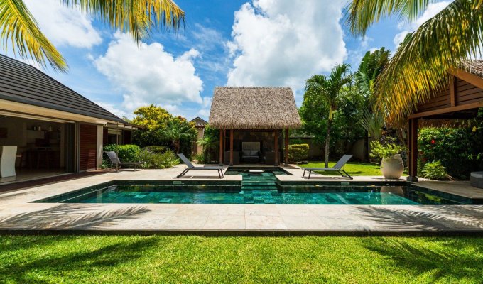 Location villa Ile Maurice avec piscine privée et accès plage privée Grand Baie