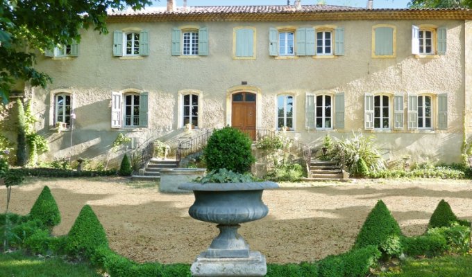 Cassis Location villa Provence Bord de Mer avec piscine privee