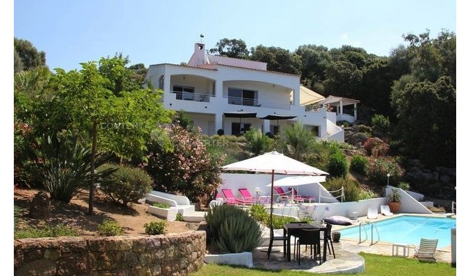 Vue Générale Location Villa de Luxe à 5 mins à pied de la plage, près d'Ajaccio en Corse