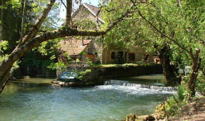 Une vue du gîte sur le Moulin