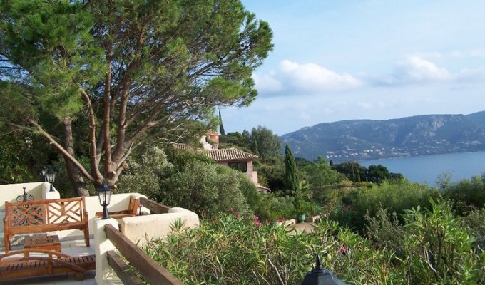 Location Vacances Villa de luxe Porto-Vecchio 12 pers avec piscine privee en Corse