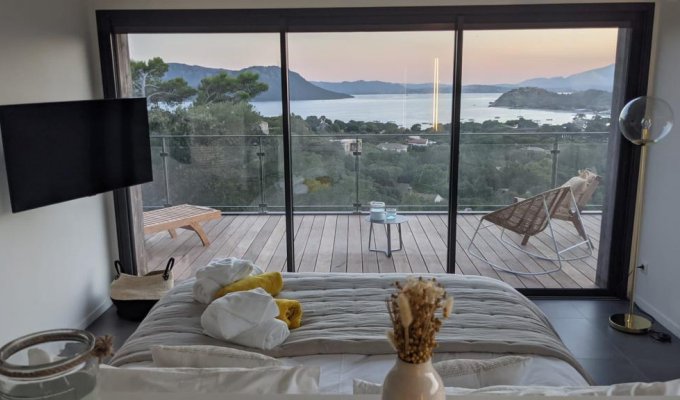 Location Vacances Villa Ste Lucie De Porto Vecchio 6/8 Pers Vue Mer À 5Mn À Pied De La Plage En Corse