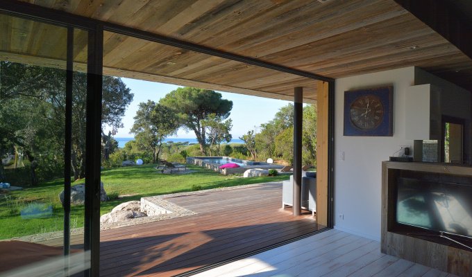 Location Vacances Villa de Standing Porto-Vecchio 8 pers Climatisee - Vue Mer- Piscine Privee dans Domaine Prive en Corse