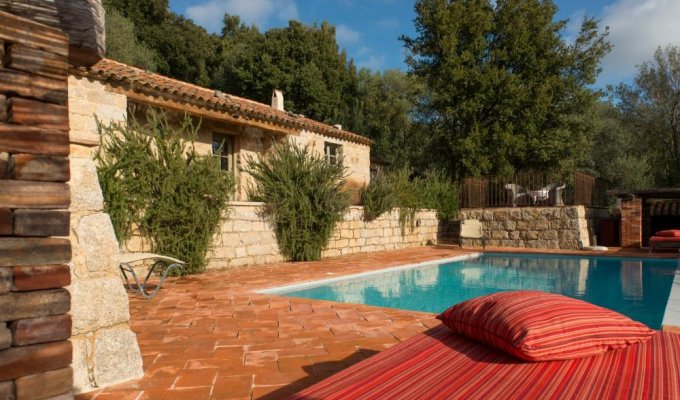 Location Vacances Villa Sartene 6/8 Pers Avec Piscine Privee Hammam Jacuzzi En Corse