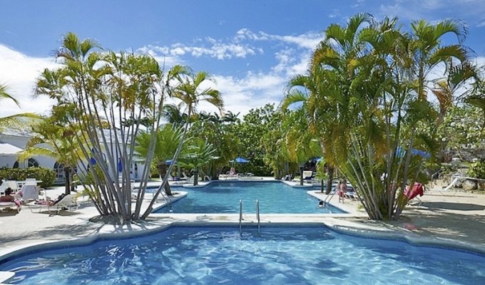 Location villa de luxe ile de la Barbade vue mer au Royal Westmoreland Golf Resort l'accès aux installations communes plage piscine club house golf