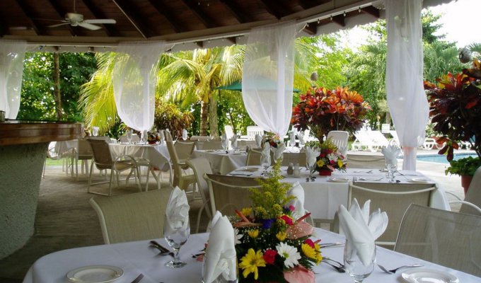 Cérémonie et réception de mariage - Un lieu exceptionnel avec vue imprenable sur la mer des Caraibes - Scarborough - Tobago -