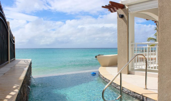 St Maarten Location Villa Beacon Hill Front de mer avec Piscine