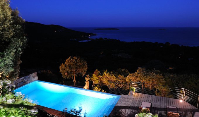 Location Vacances Villa Porto Vecchio Piscine Privee Jacuzzi Vue Panoramique sur la Mer en Corse