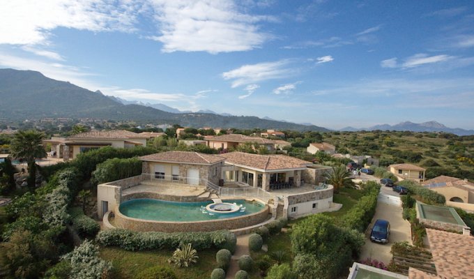 Location Villa Calvi - Ile Rousse Privee Chauffee Pieds dans l'Eau en Corse