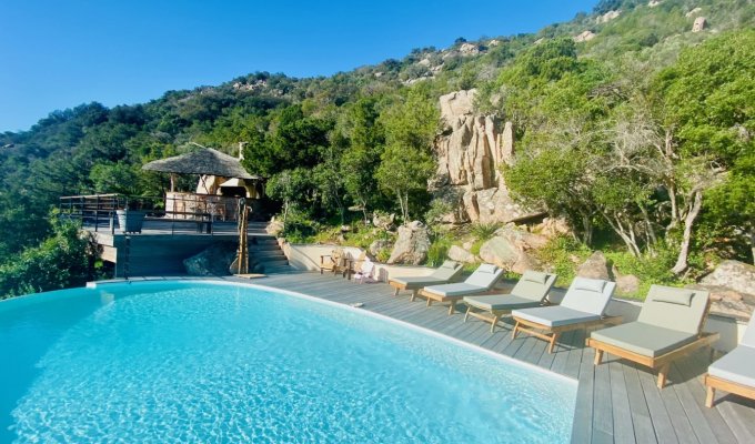 Location Luxe Villa Porto Vecchio 8 Pers avec Piscine Privee Face a la Mer en Corse